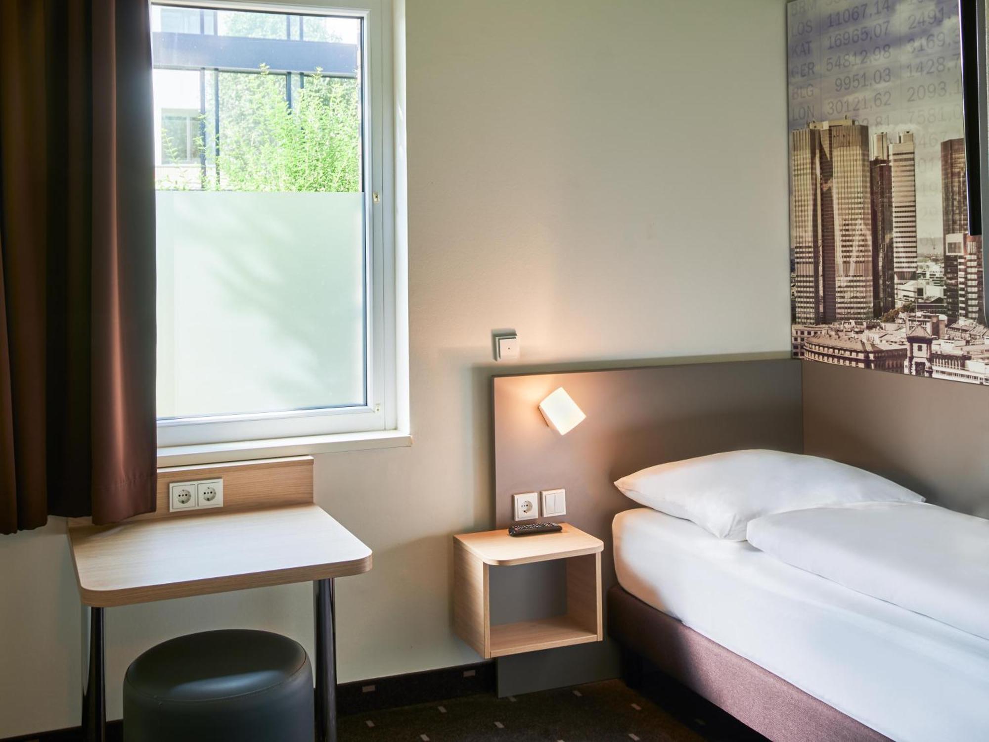 B&B Hotel Frankfurt-West Eschborn Zewnętrze zdjęcie