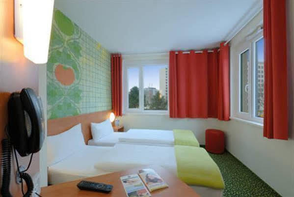 B&B Hotel Frankfurt-West Eschborn Zewnętrze zdjęcie