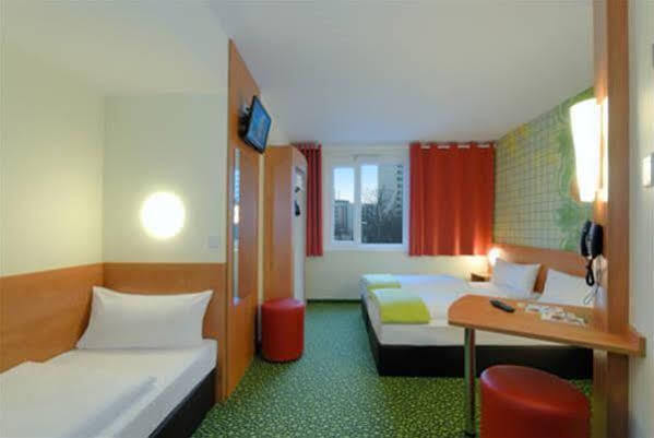 B&B Hotel Frankfurt-West Eschborn Zewnętrze zdjęcie